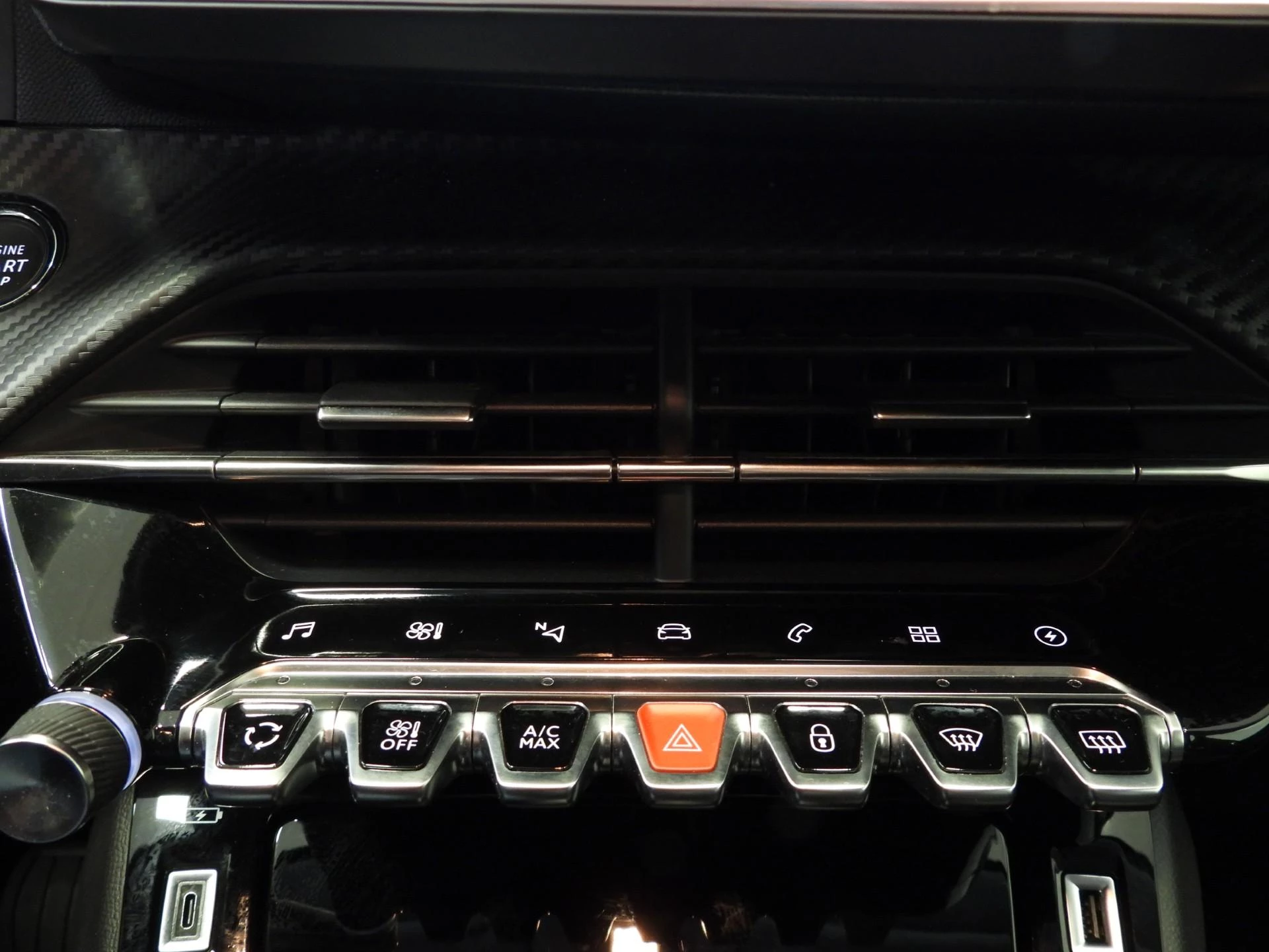 Hoofdafbeelding Peugeot e-208