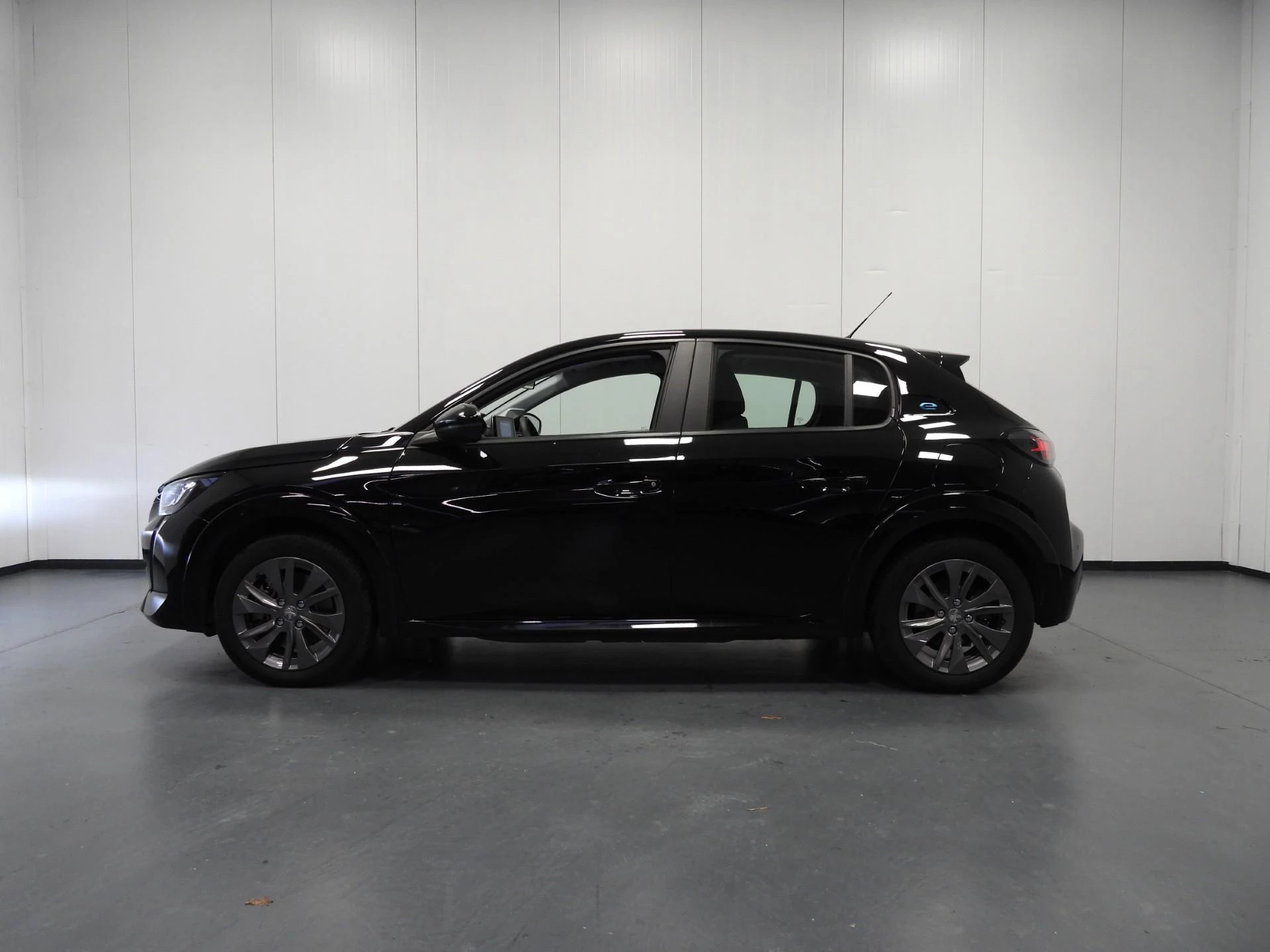 Hoofdafbeelding Peugeot e-208