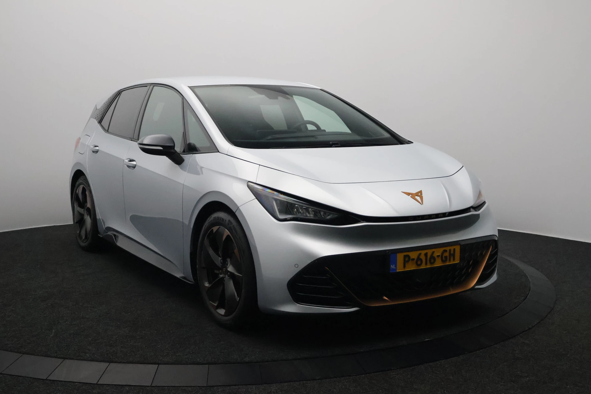 Hoofdafbeelding CUPRA Born