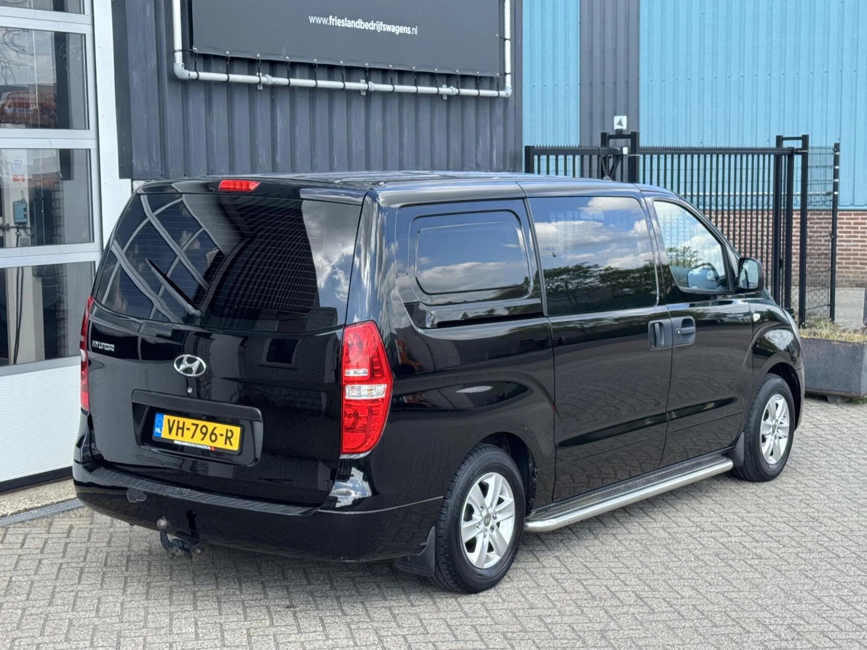 Hoofdafbeelding Hyundai H300