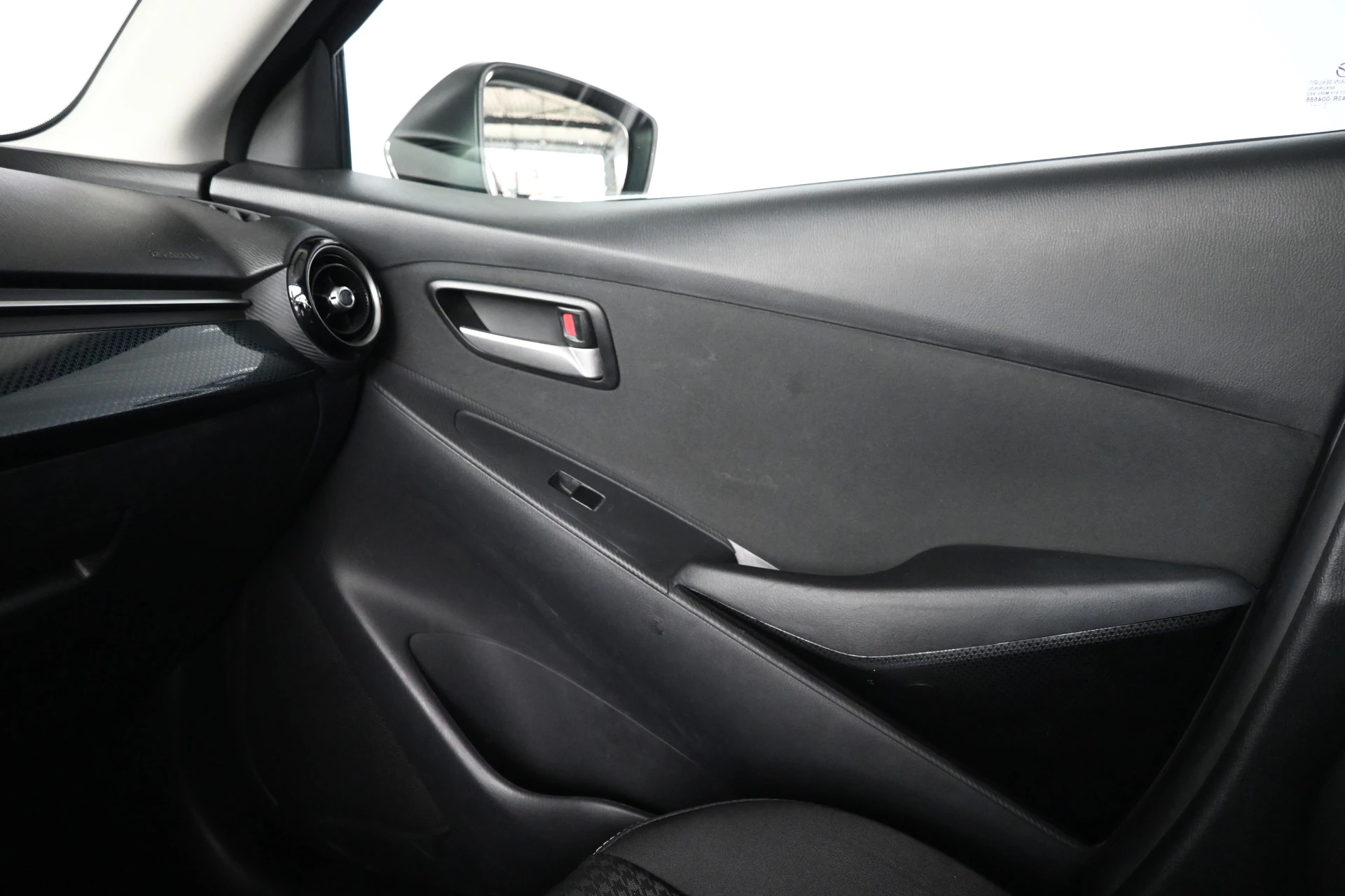 Hoofdafbeelding Mazda 2