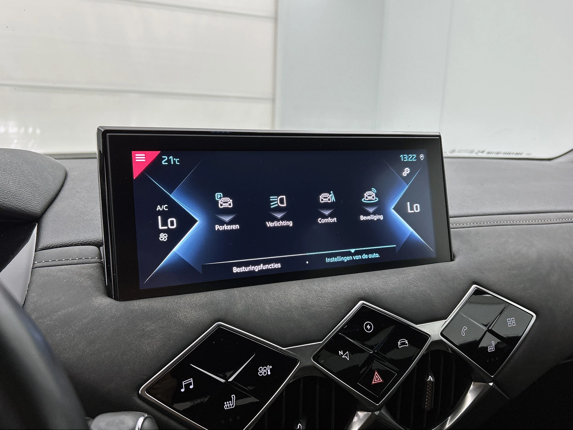 Hoofdafbeelding DS DS 3