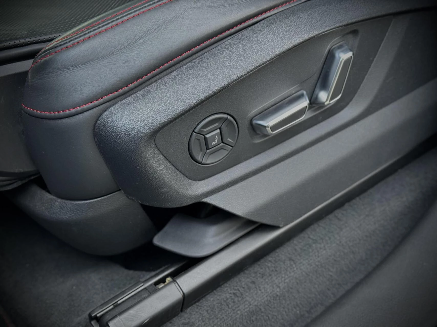 Hoofdafbeelding Audi RSQ8