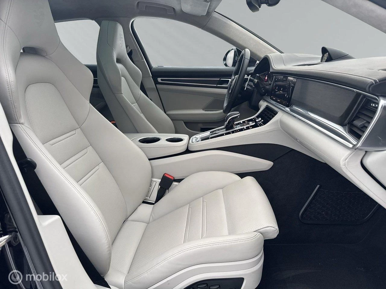 Hoofdafbeelding Porsche Panamera