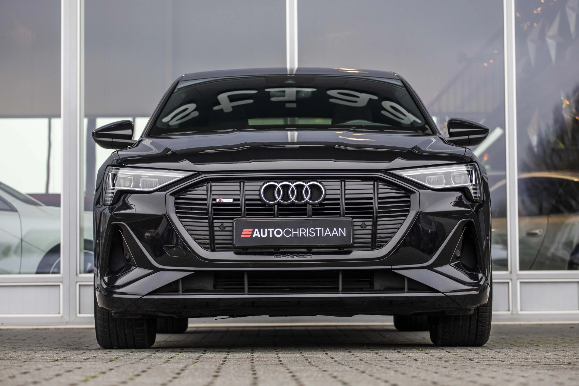 Hoofdafbeelding Audi e-tron