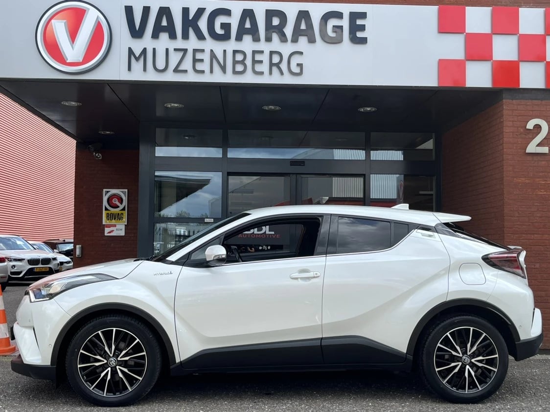 Hoofdafbeelding Toyota C-HR