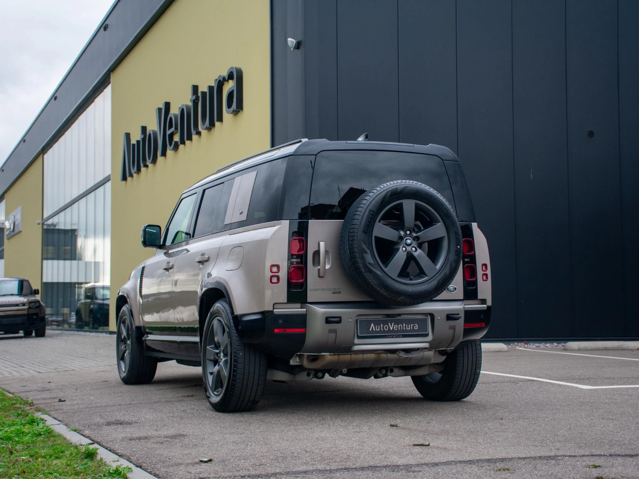 Hoofdafbeelding Land Rover Defender