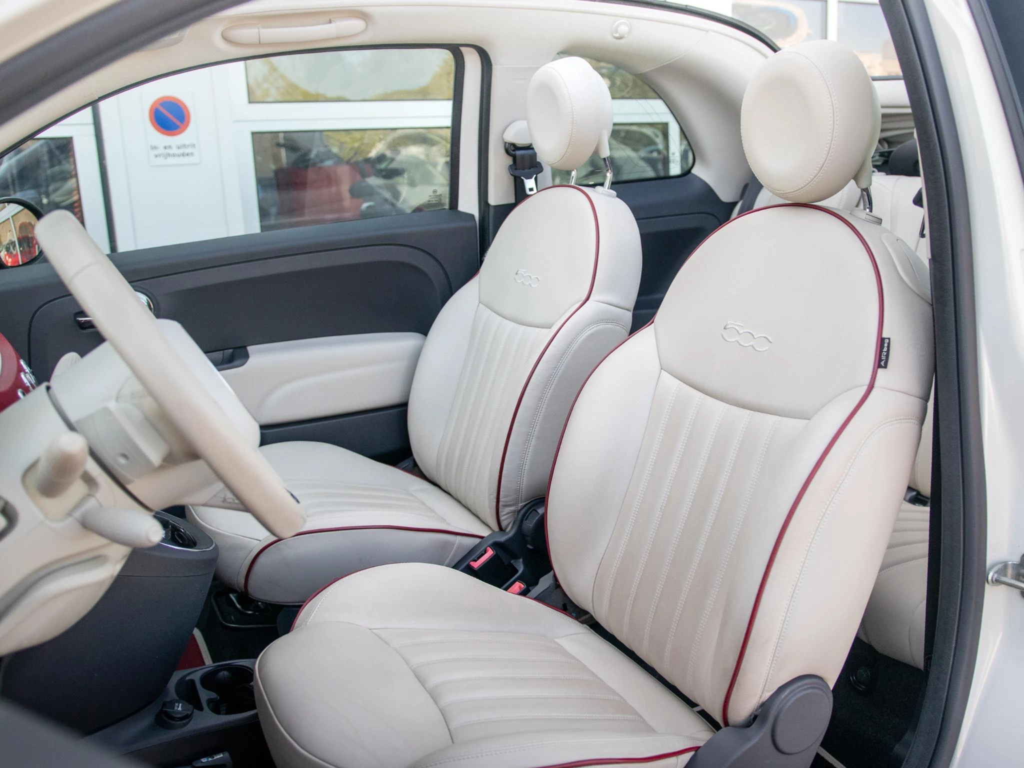 Hoofdafbeelding Fiat 500C
