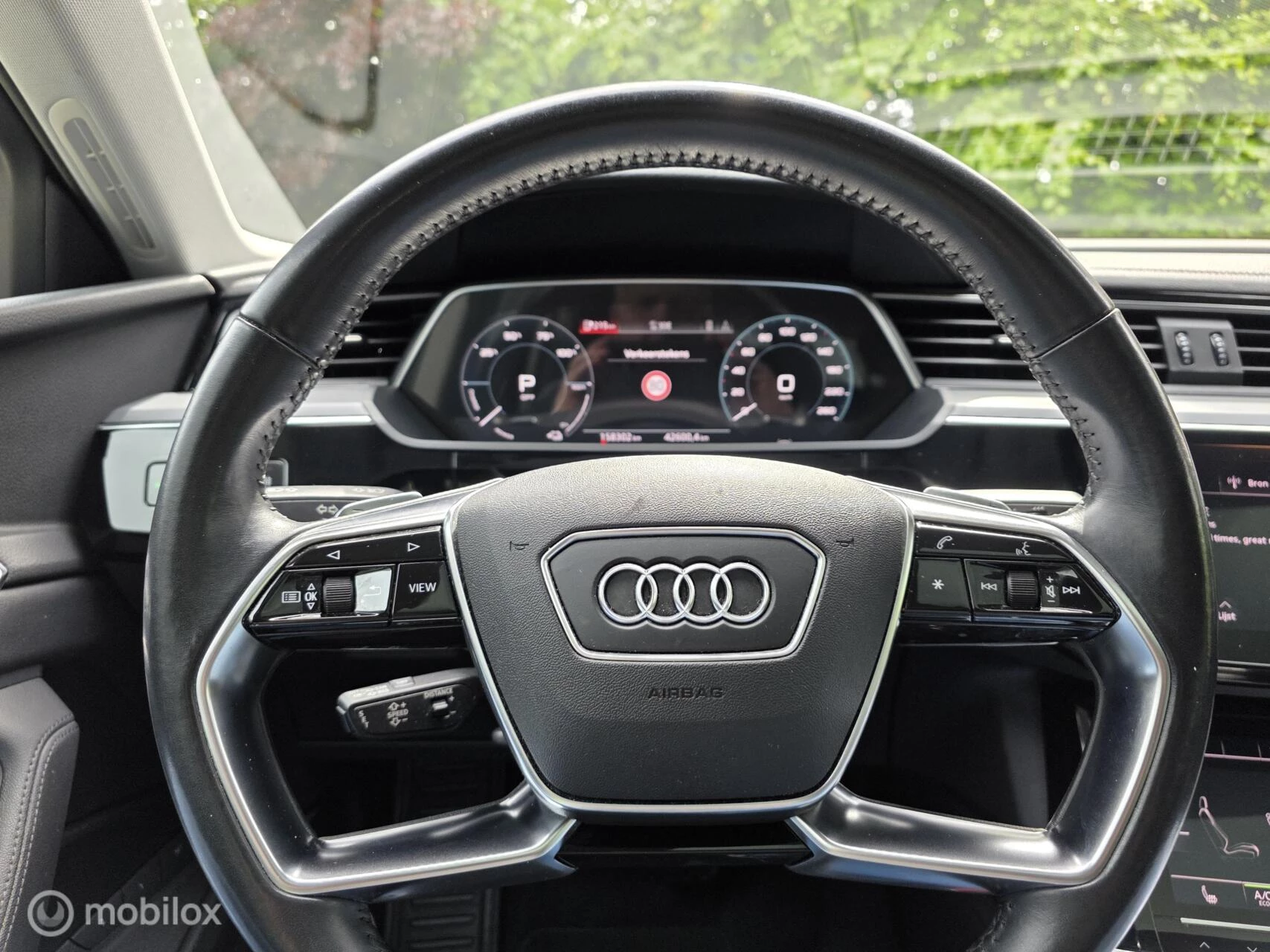 Hoofdafbeelding Audi e-tron