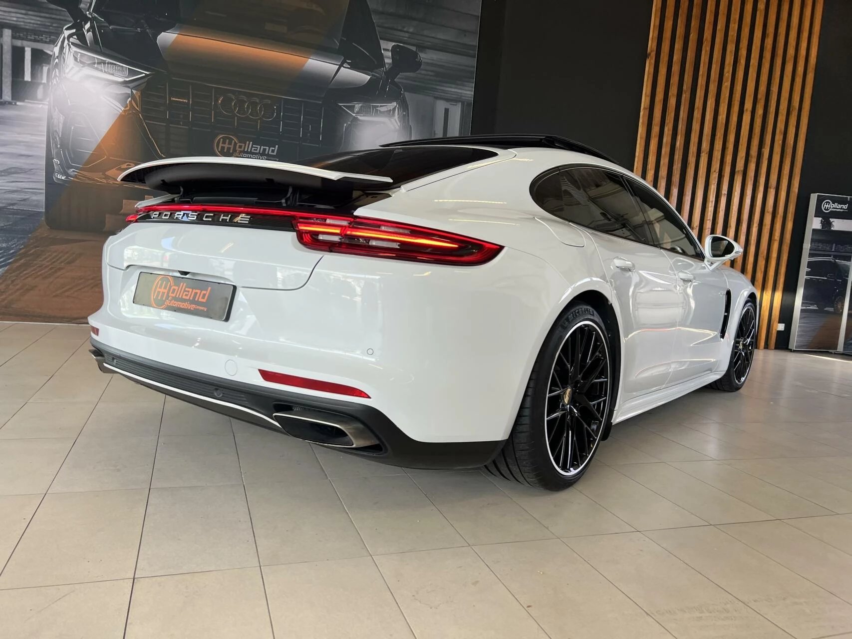 Hoofdafbeelding Porsche Panamera