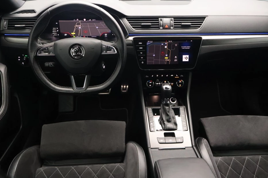 Hoofdafbeelding Škoda Superb
