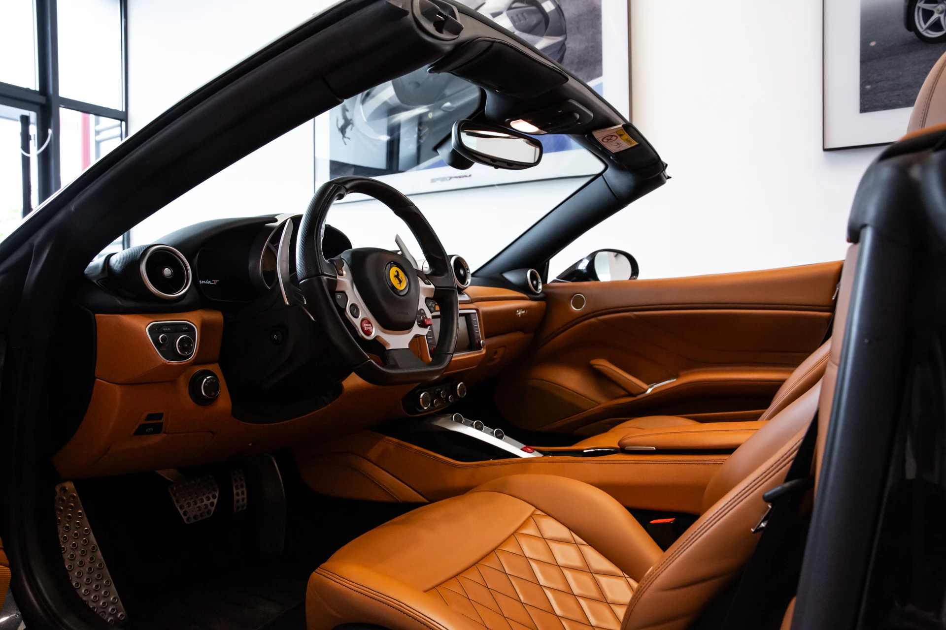 Hoofdafbeelding Ferrari California