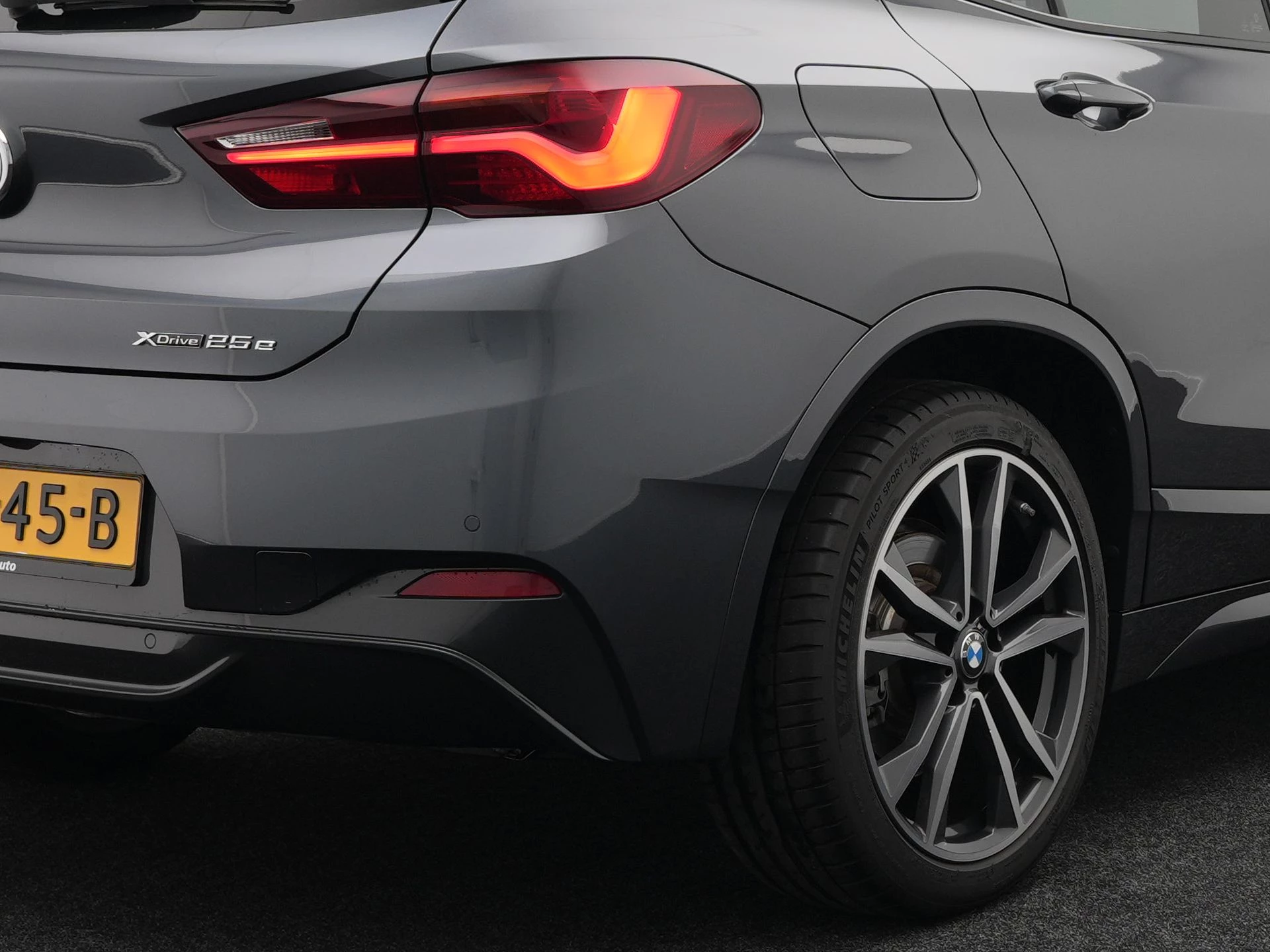 Hoofdafbeelding BMW X2