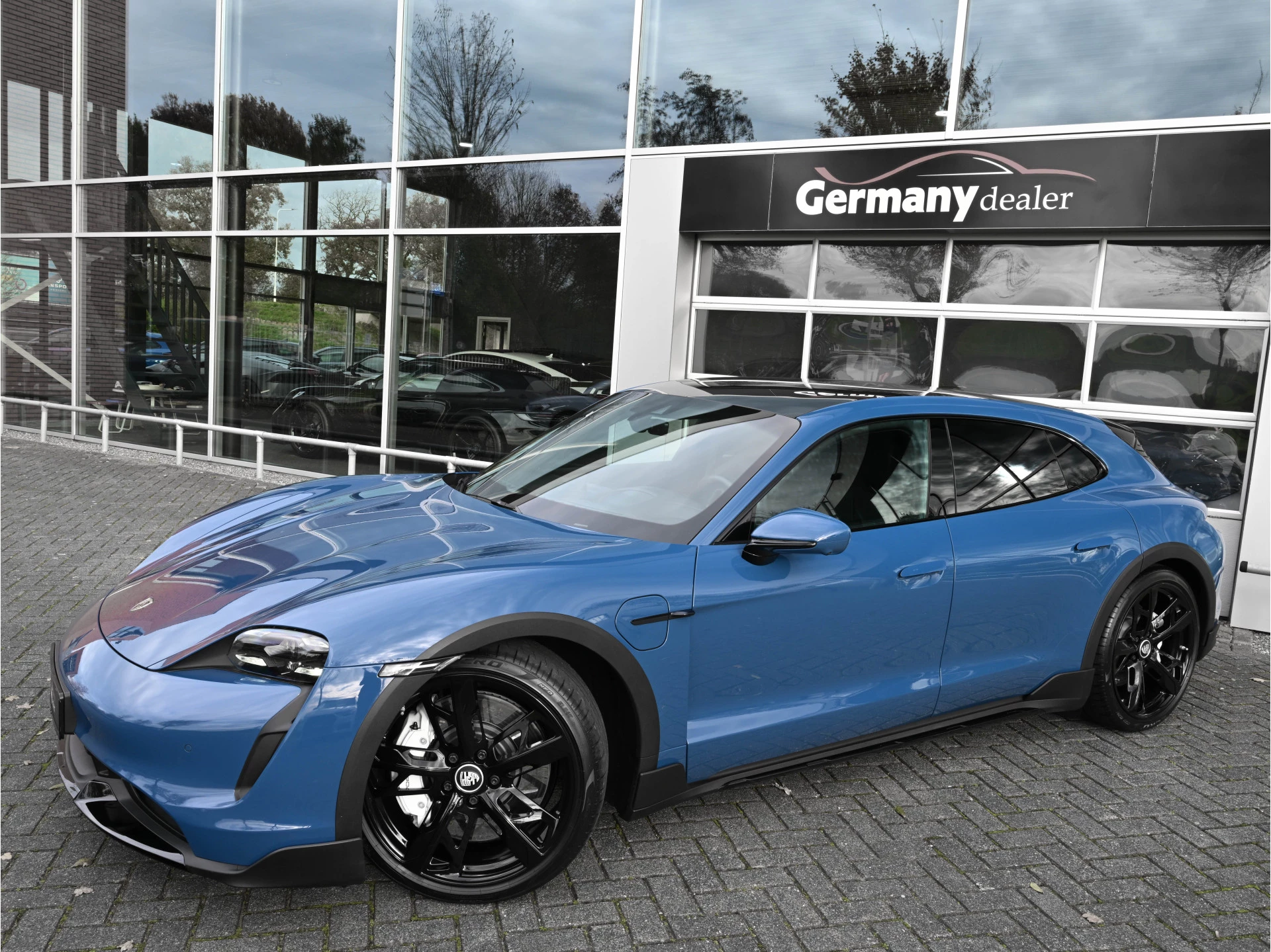 Hoofdafbeelding Porsche Taycan