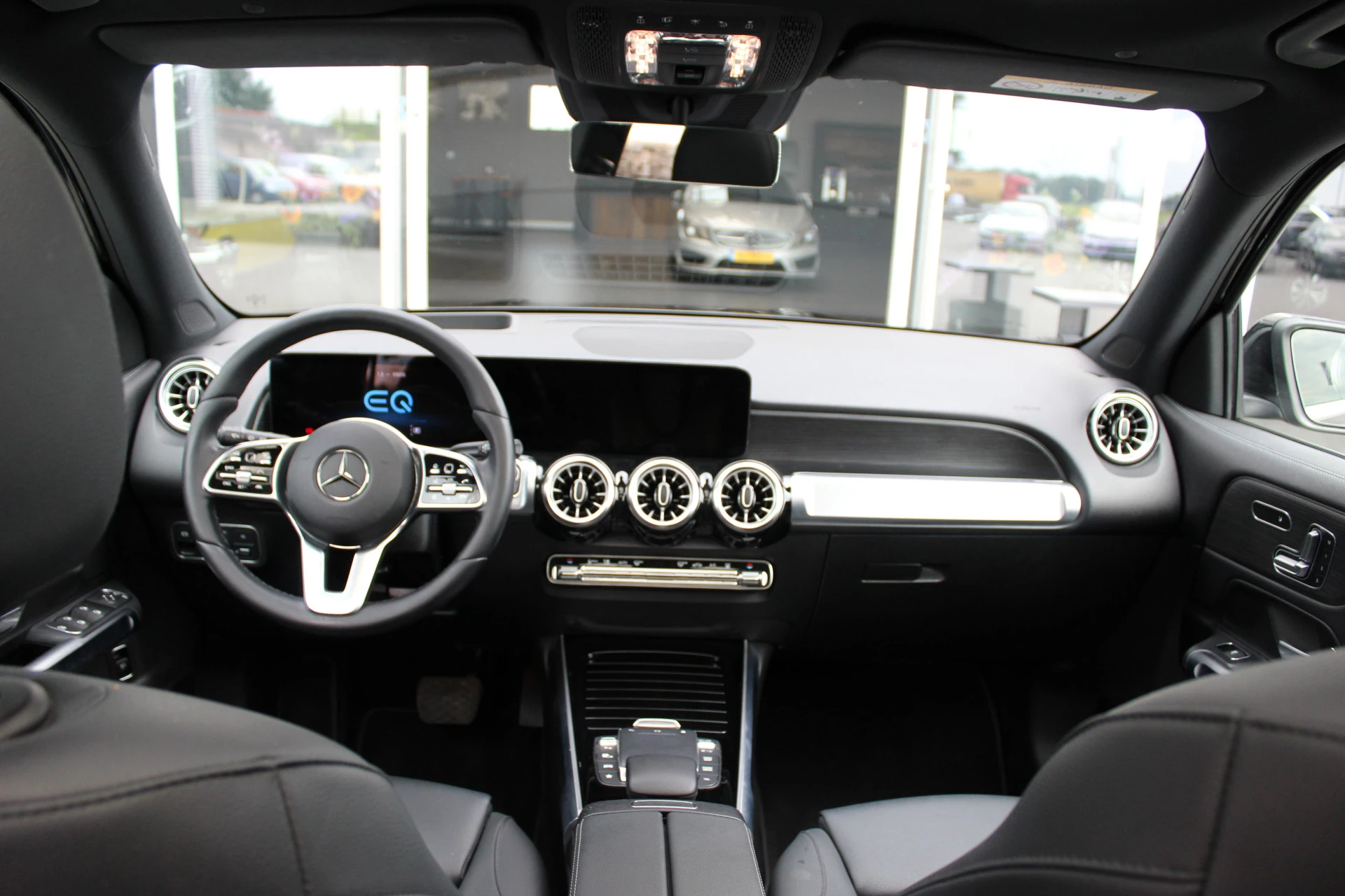 Hoofdafbeelding Mercedes-Benz EQB