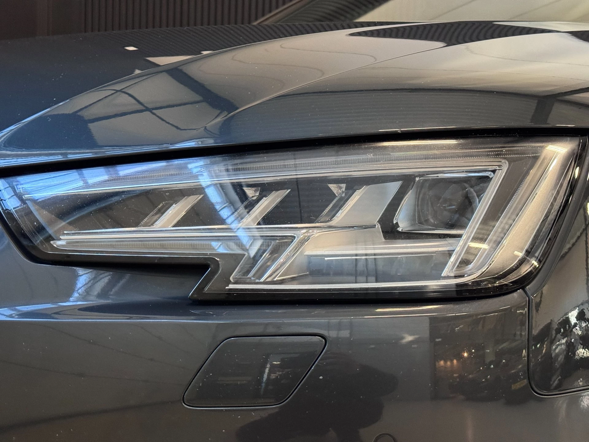 Hoofdafbeelding Audi S4