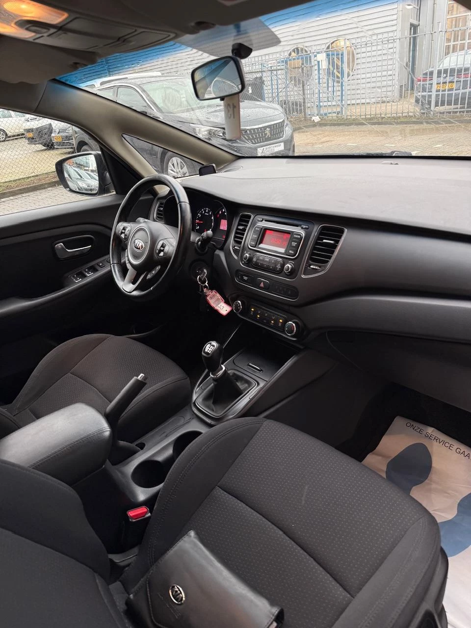 Hoofdafbeelding Kia Carens