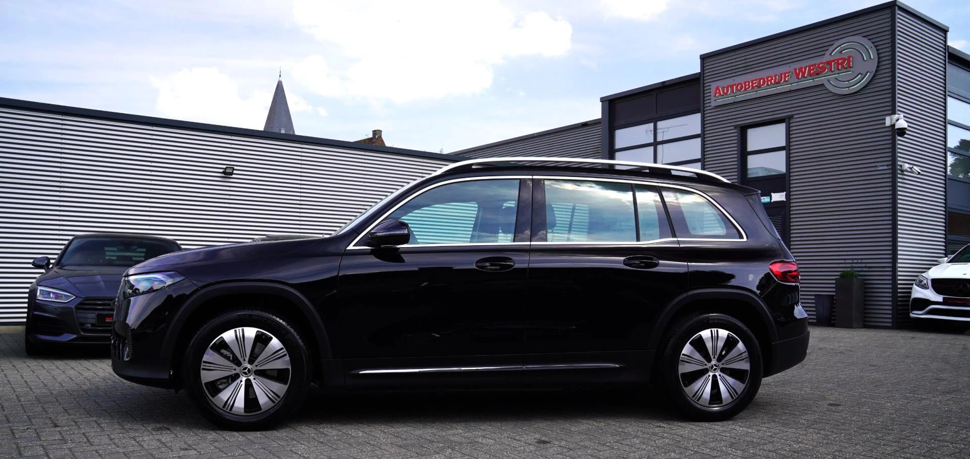 Hoofdafbeelding Mercedes-Benz EQB