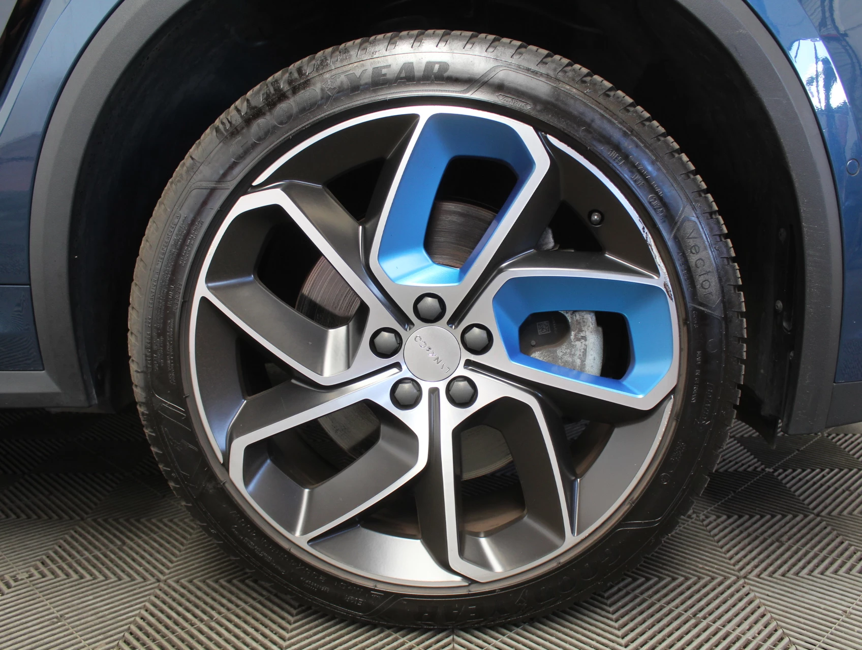 Hoofdafbeelding Lynk & Co 01
