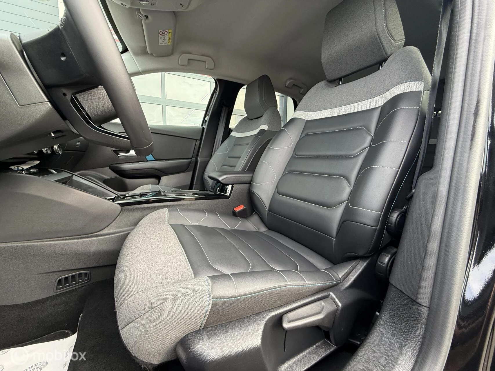 Hoofdafbeelding Citroën ë-C4