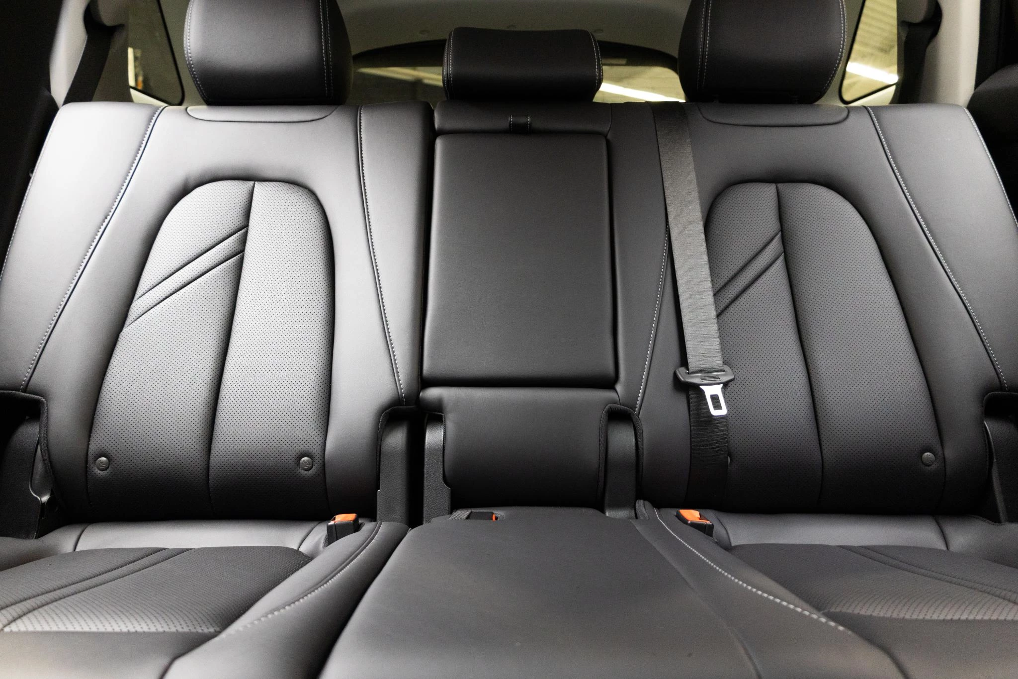 Hoofdafbeelding DFSK E5 PHEV