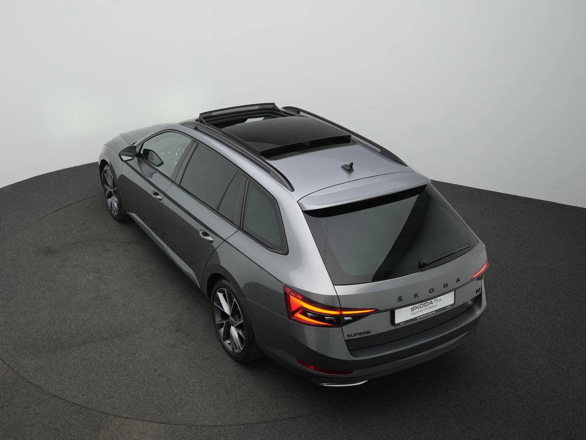 Hoofdafbeelding Škoda Superb