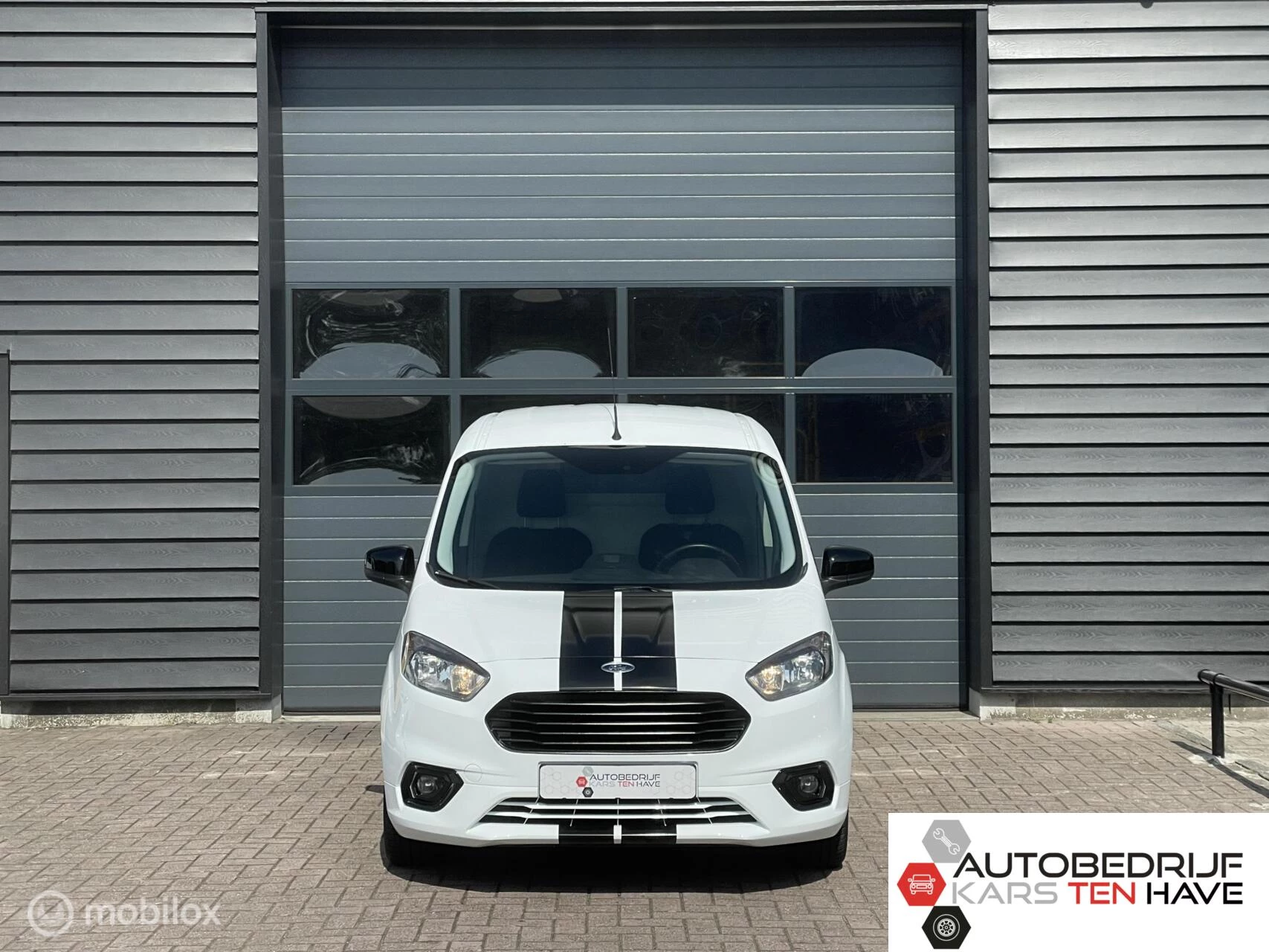 Hoofdafbeelding Ford Transit Courier