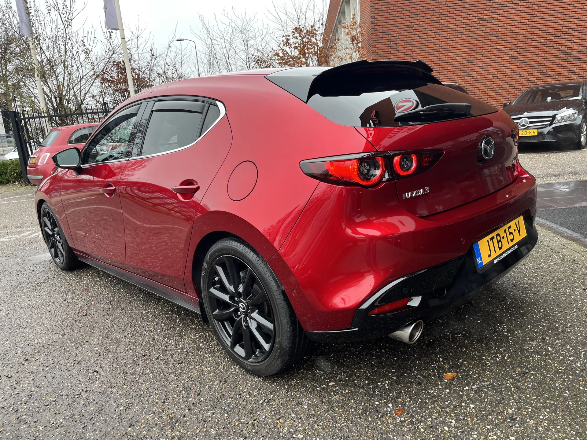 Hoofdafbeelding Mazda 3