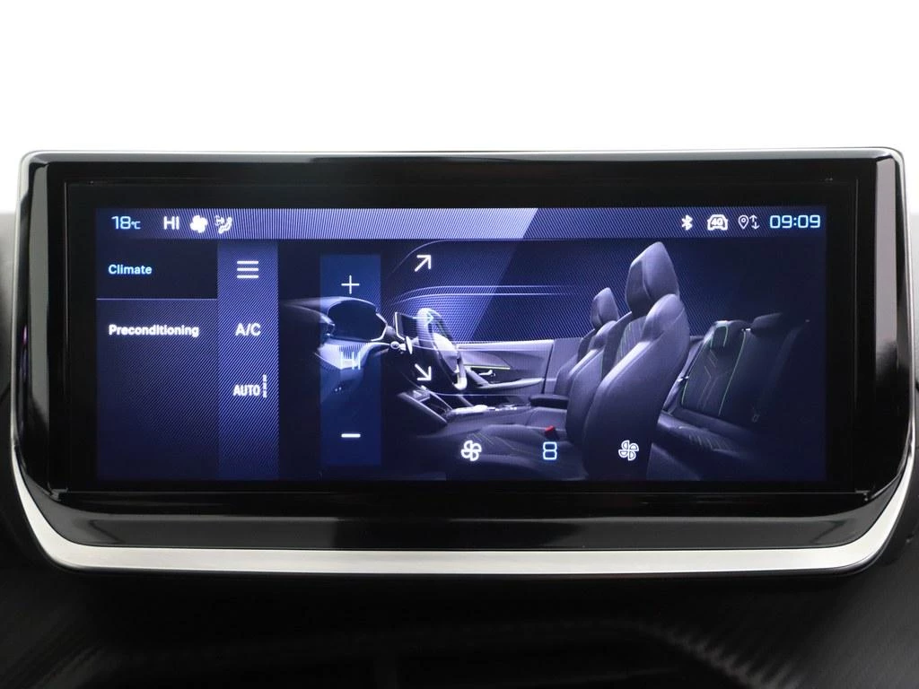 Hoofdafbeelding Peugeot e-2008
