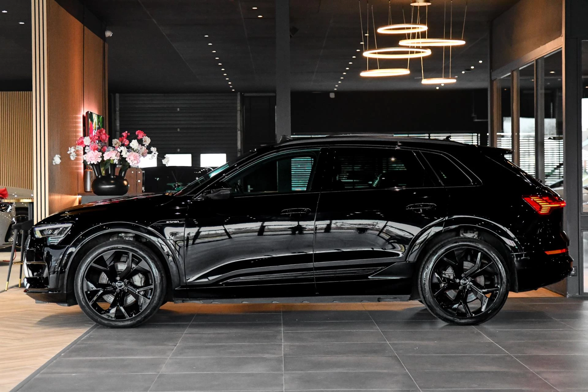 Hoofdafbeelding Audi e-tron