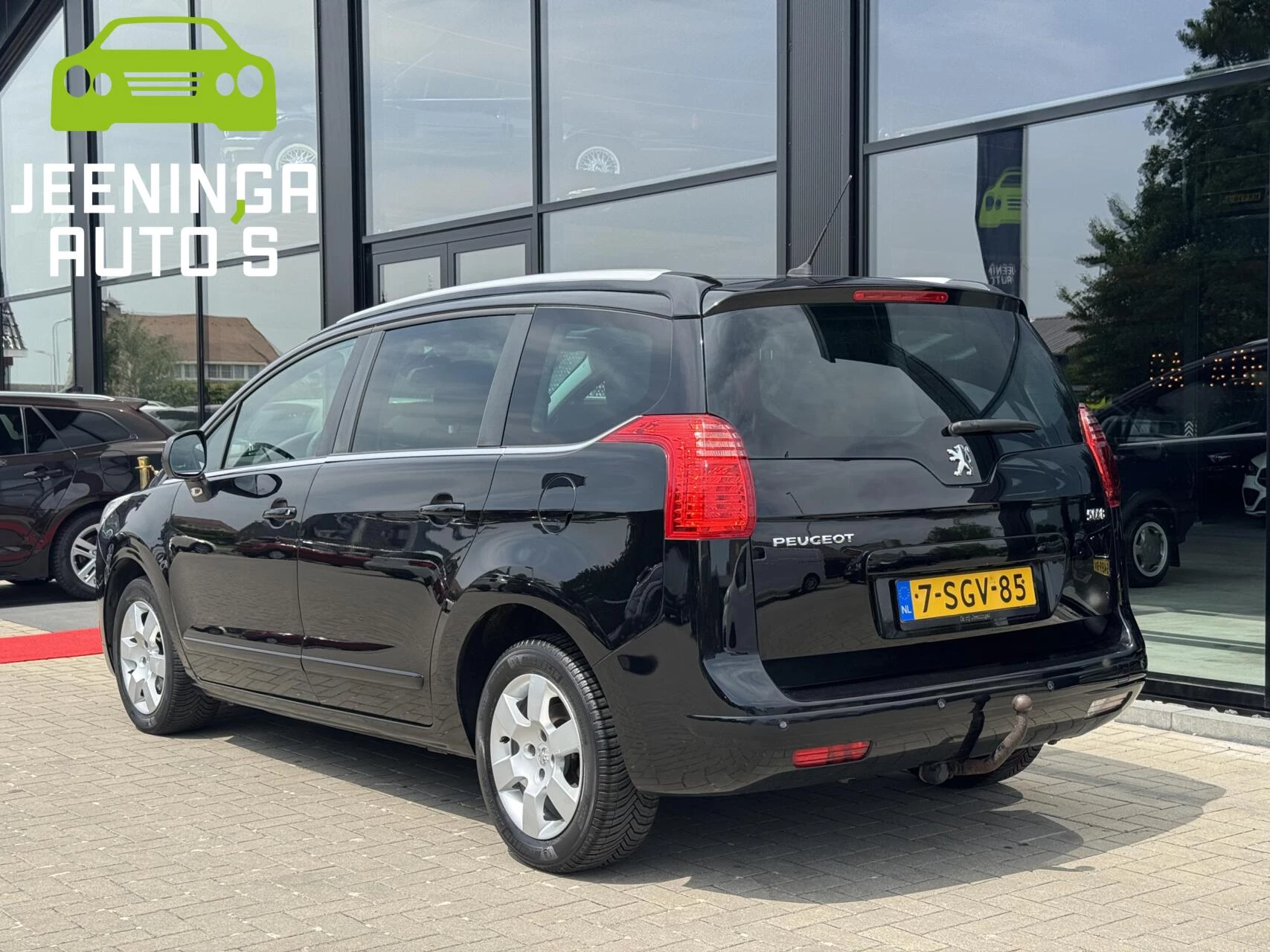 Hoofdafbeelding Peugeot 5008