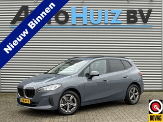 BMW 2 Serie Active Tourer 218i Trekhaak Panoramadak Stuurwielverwarming Stoelverwarming LED Achteruitrijcamera Keyless Entry Carplay