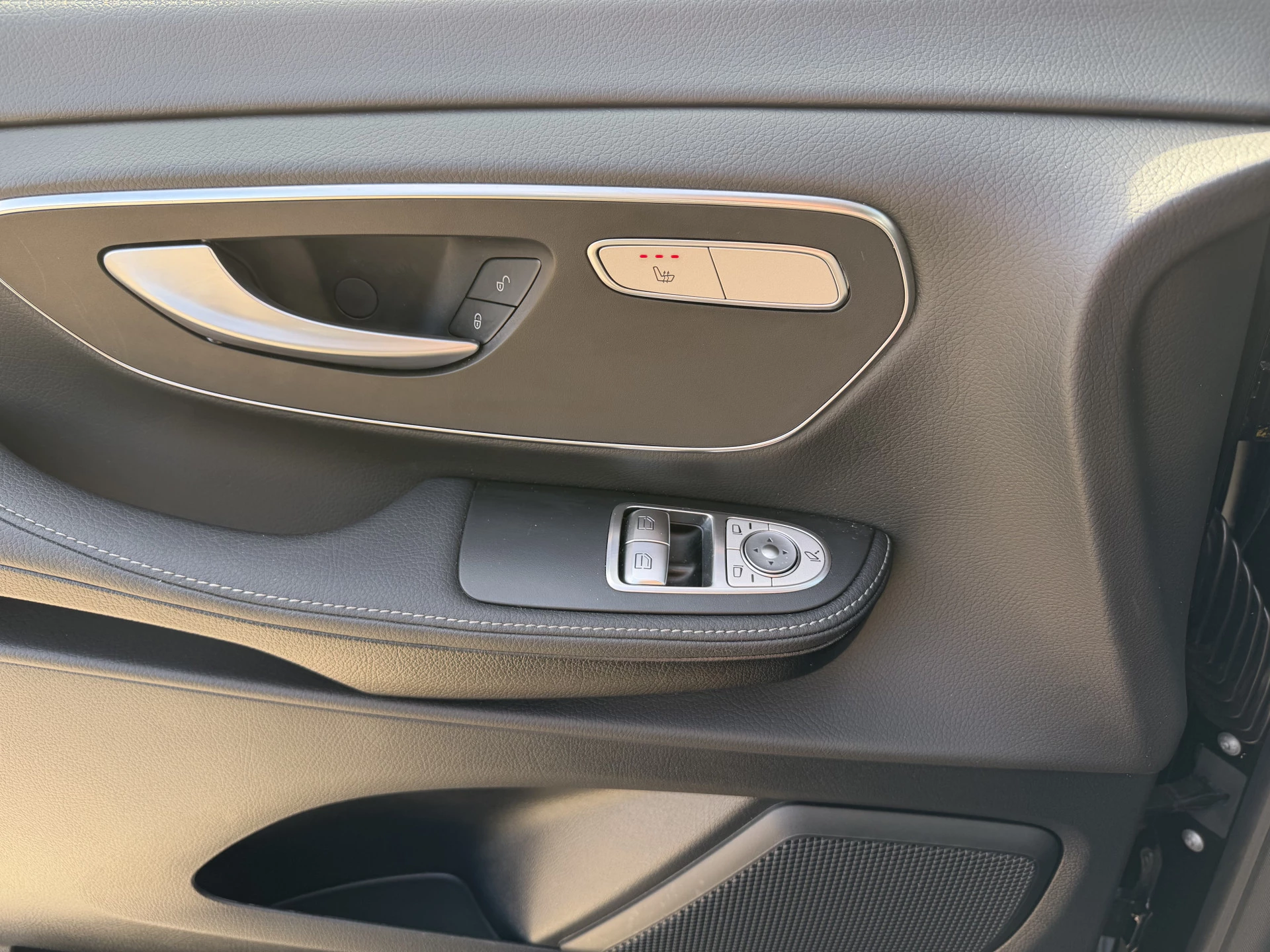 Hoofdafbeelding Mercedes-Benz EQV