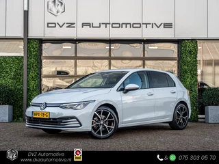 Hoofdafbeelding Volkswagen Golf Volkswagen Golf 8 1.5 TSI 130PK Life | Ambient | Carplay | Lounge |