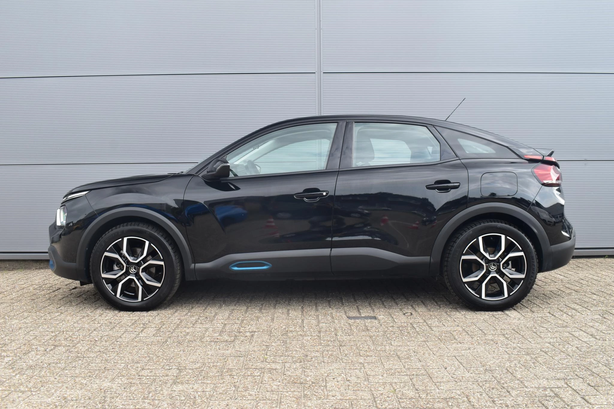Hoofdafbeelding Citroën ë-C4