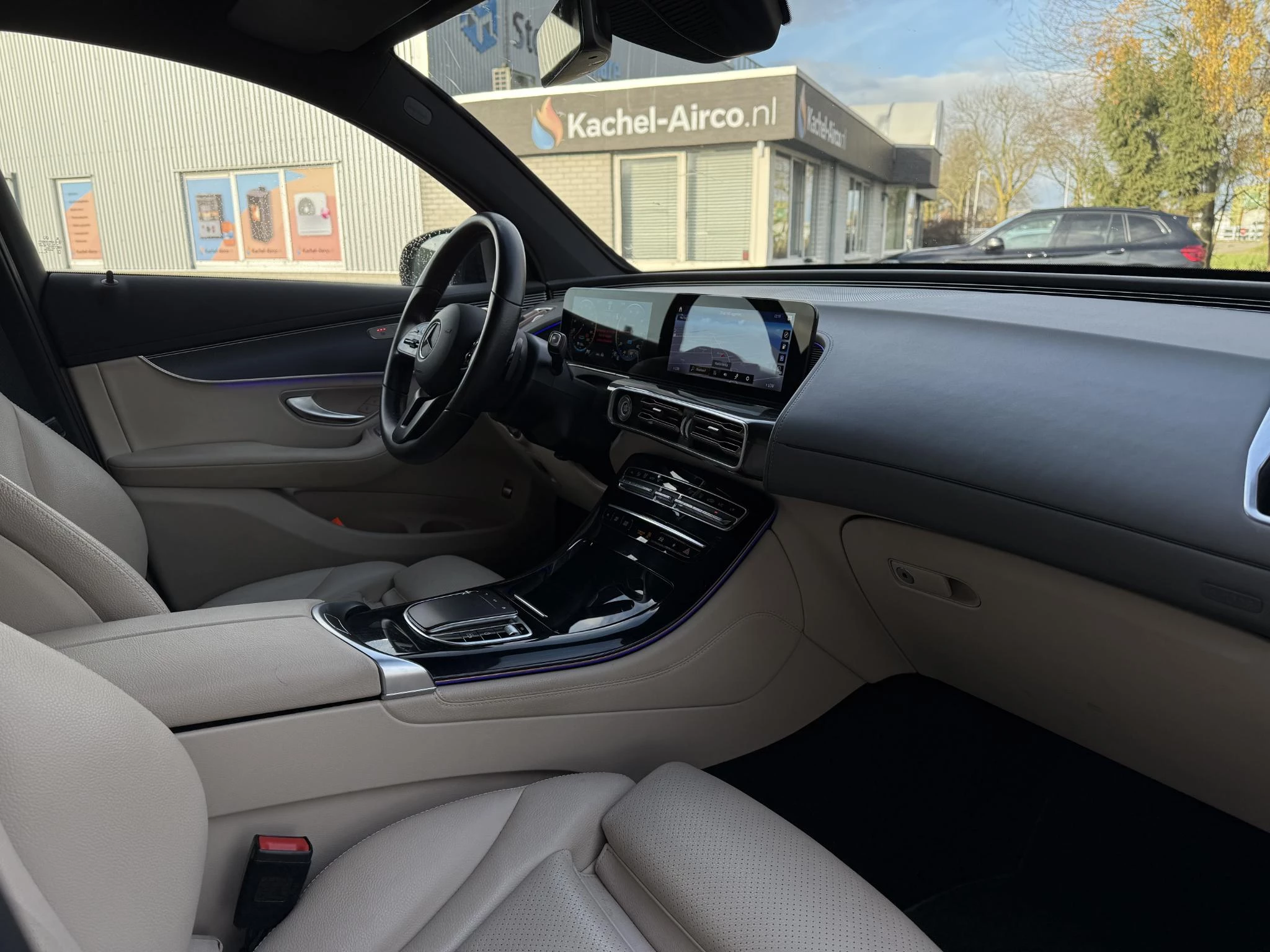 Hoofdafbeelding Mercedes-Benz EQC