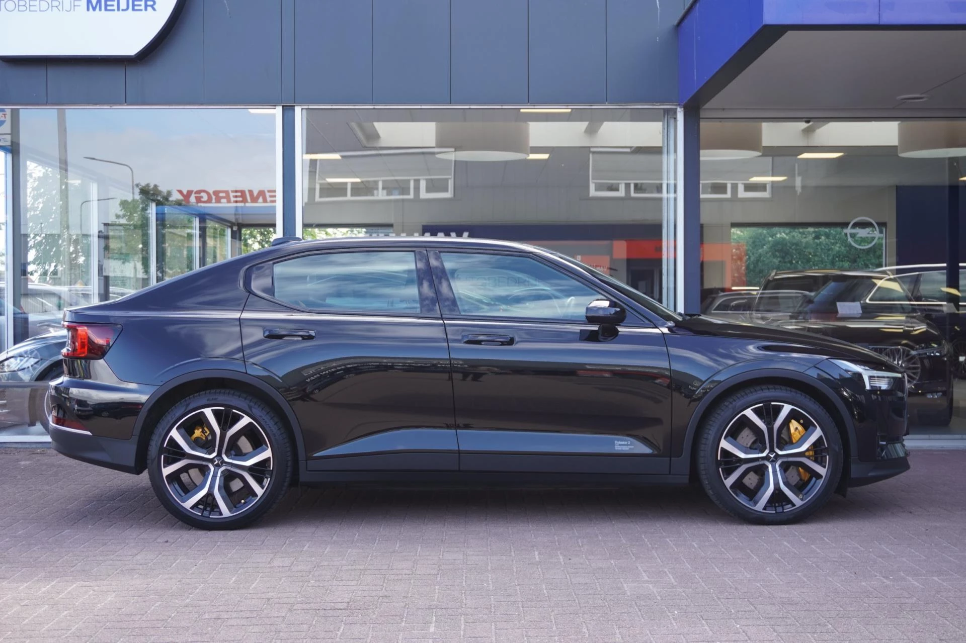 Hoofdafbeelding Polestar 2