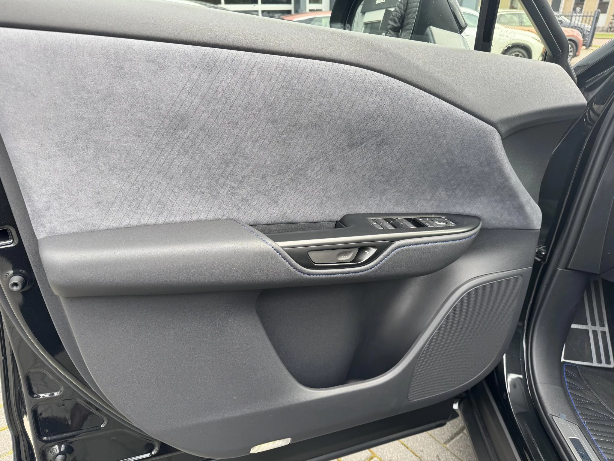 Hoofdafbeelding Lexus RZ