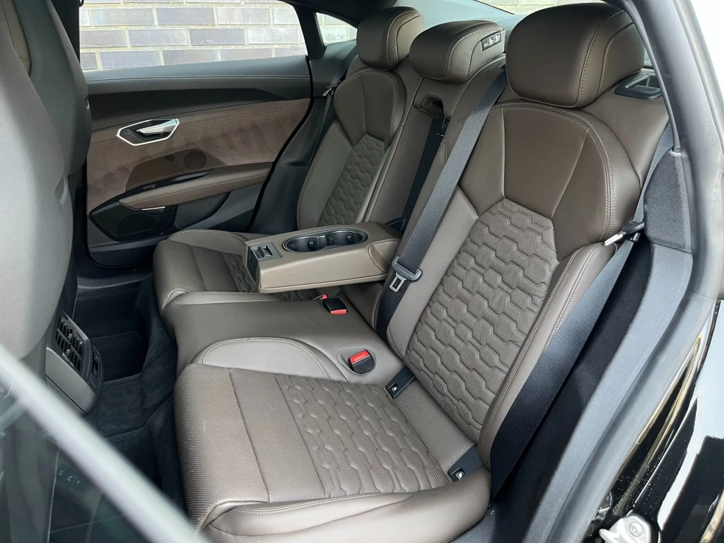 Hoofdafbeelding Audi e-tron GT