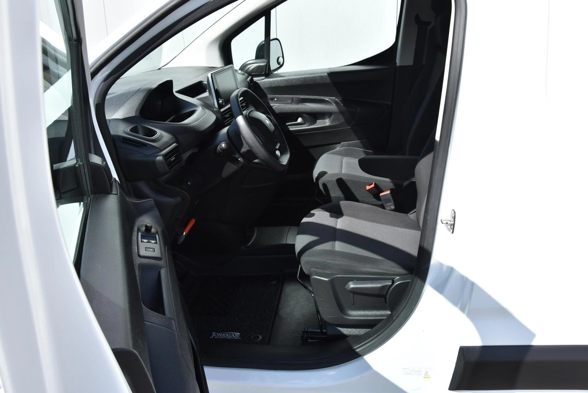 Hoofdafbeelding Peugeot Partner