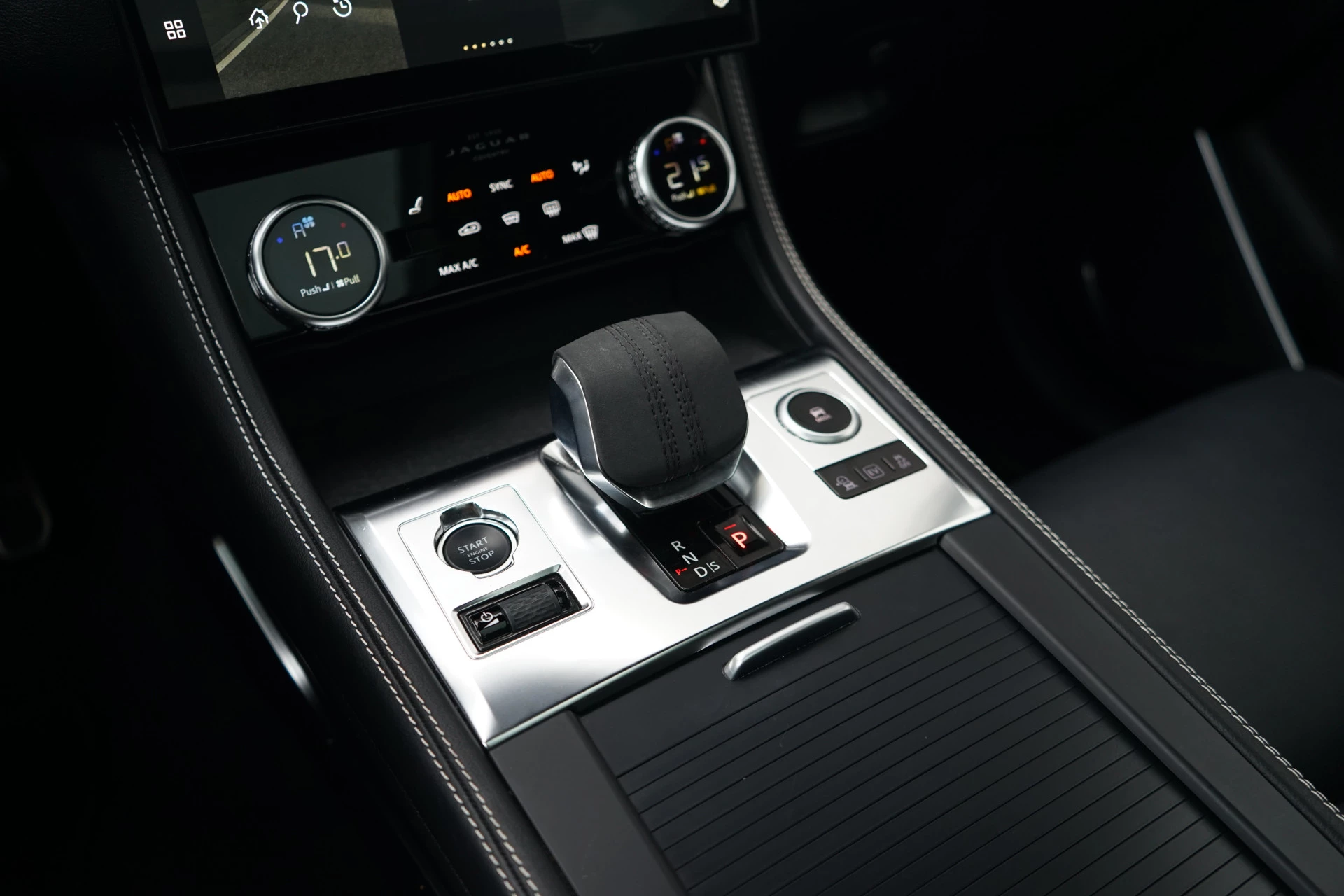 Hoofdafbeelding Jaguar F-PACE