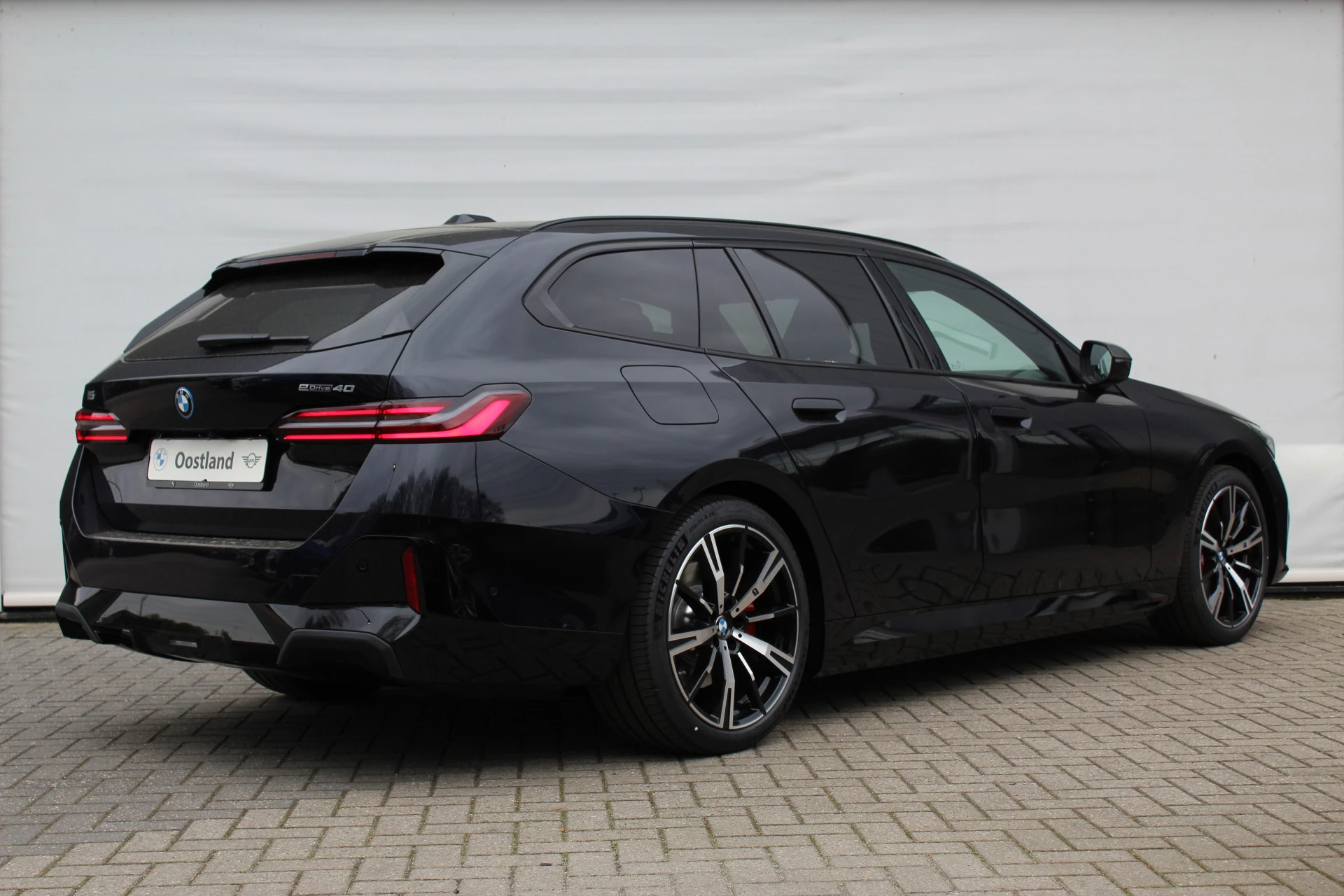 Hoofdafbeelding BMW i5