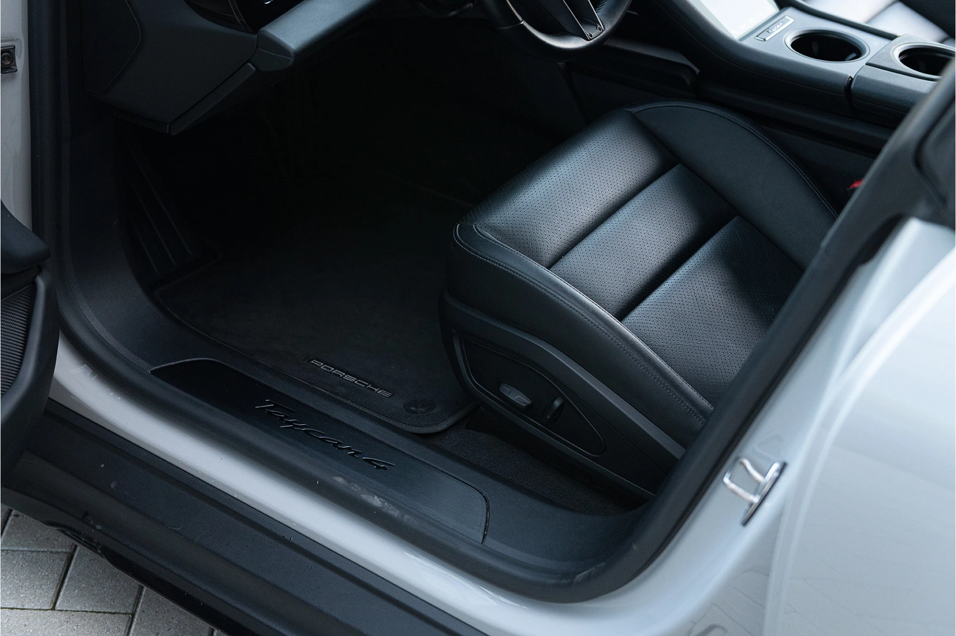 Hoofdafbeelding Porsche Taycan