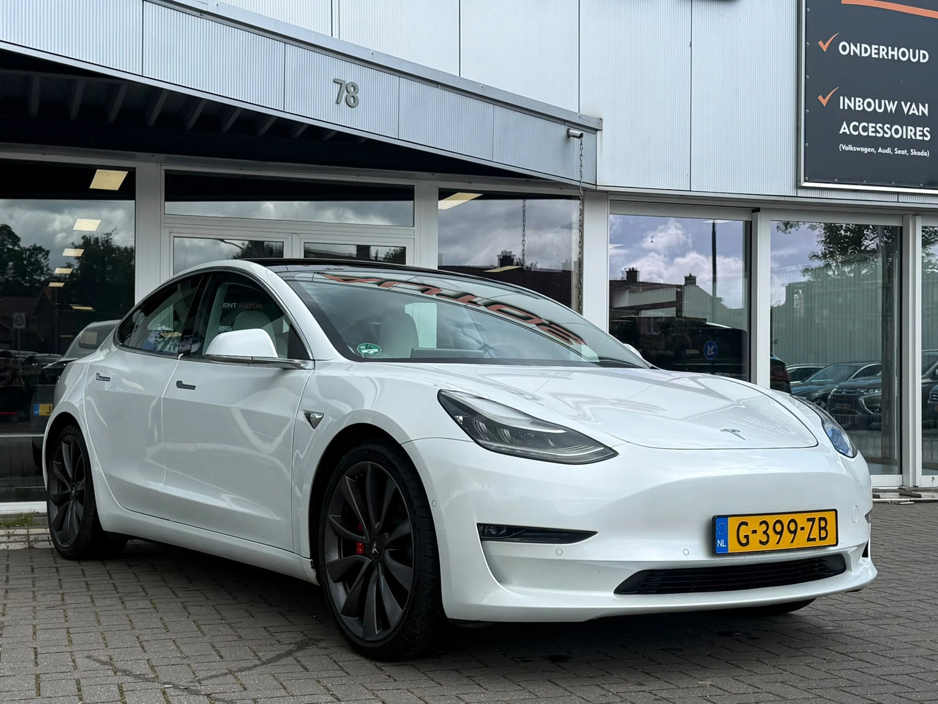 Hoofdafbeelding Tesla Model 3