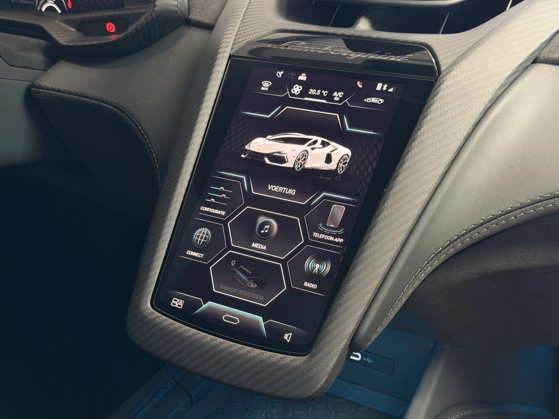 Hoofdafbeelding Lamborghini Revuelto