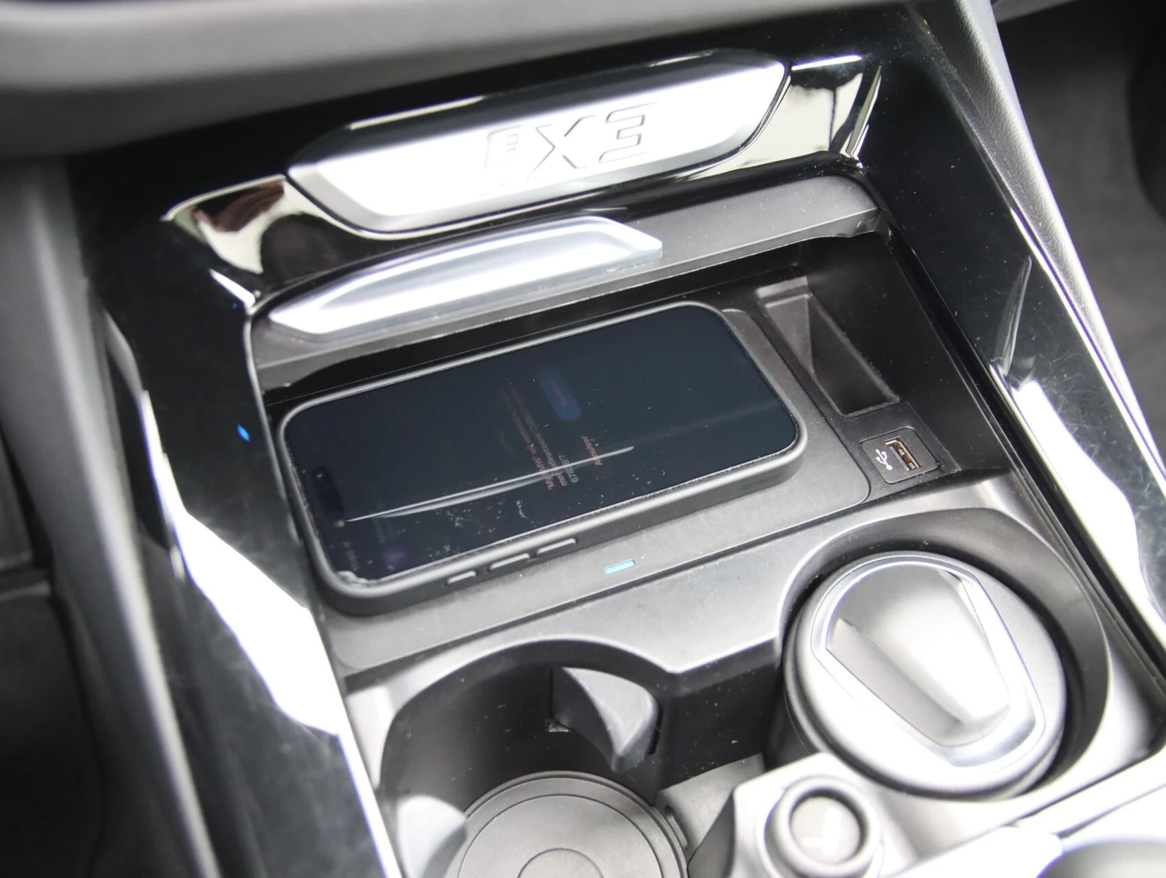 Hoofdafbeelding BMW iX3