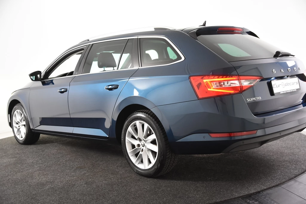 Hoofdafbeelding Škoda Superb