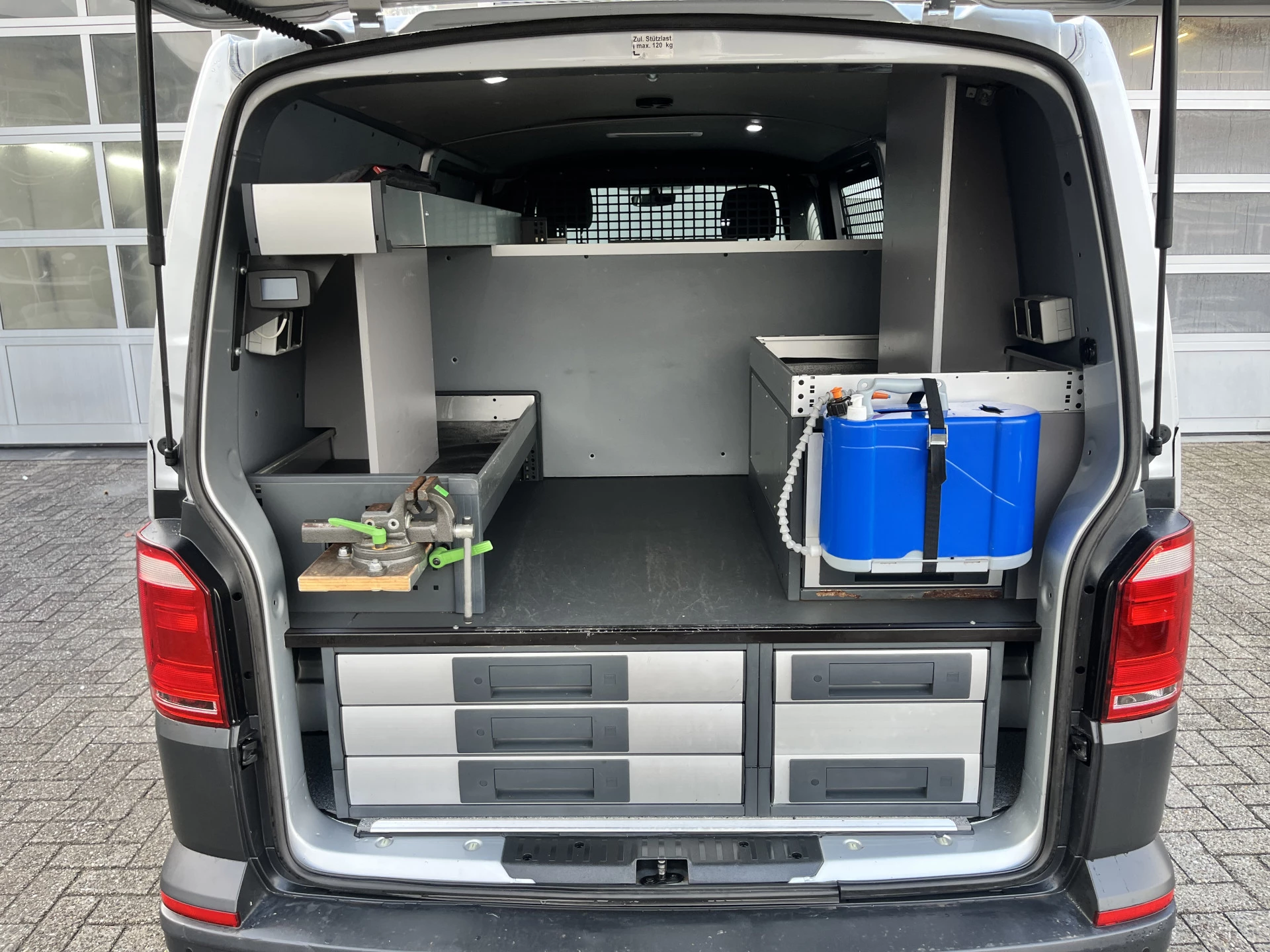 Hoofdafbeelding Volkswagen Transporter