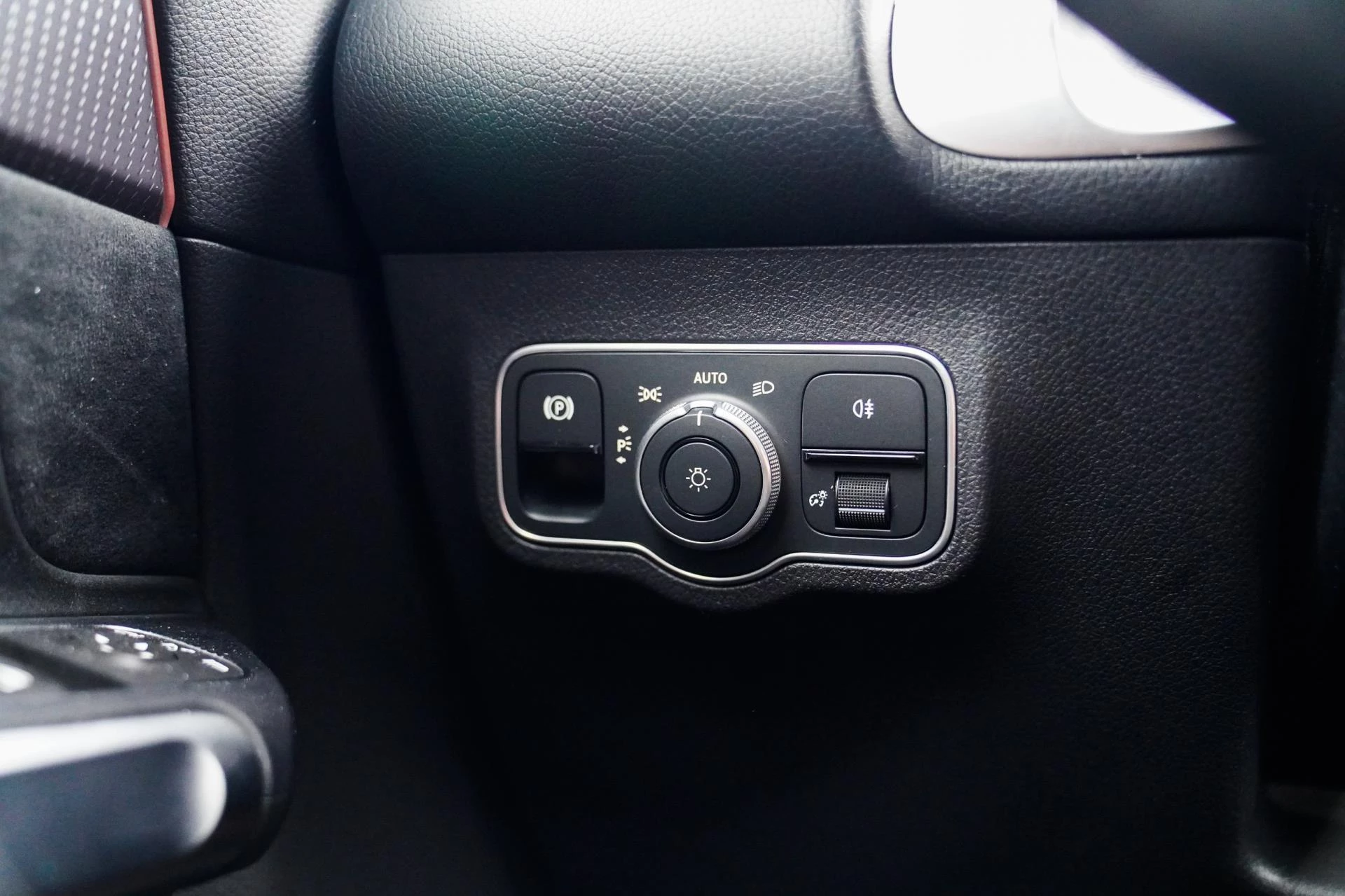 Hoofdafbeelding Mercedes-Benz EQB