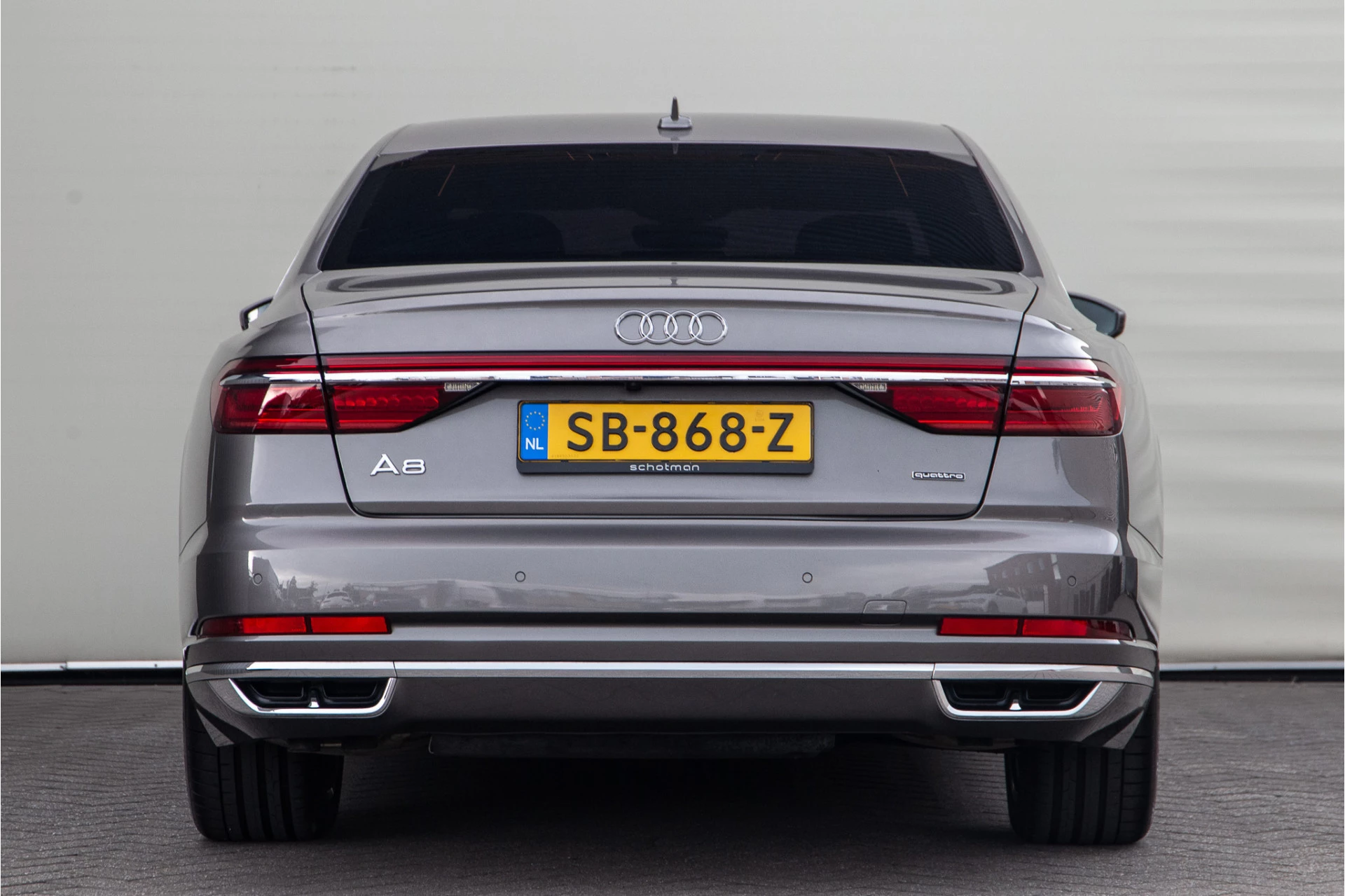 Hoofdafbeelding Audi A8
